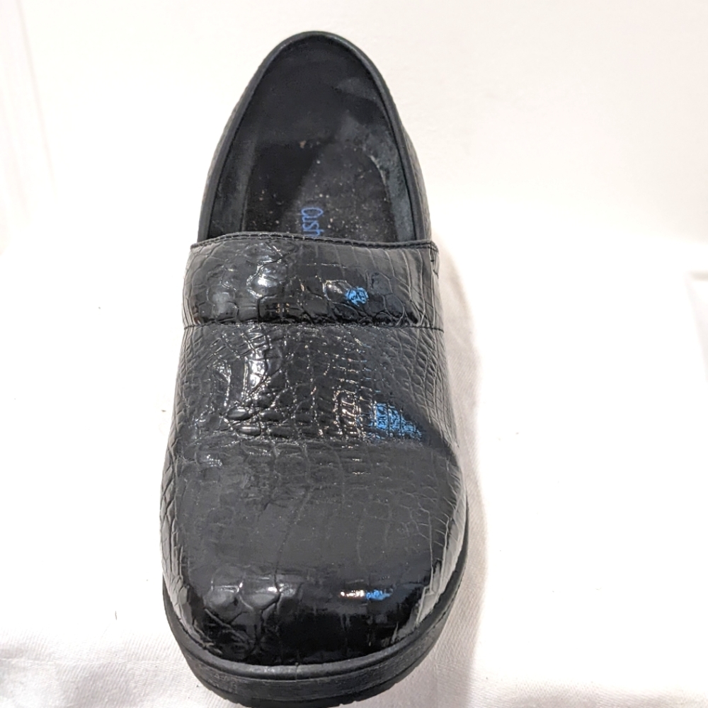 Leather clogs by Cushion Aire - Picture 3 of 14